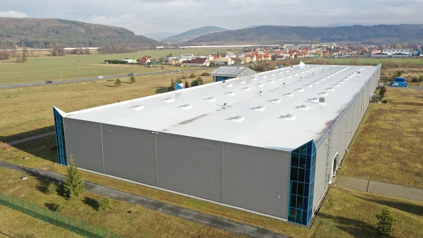 TPO/FPO f�lia na ploch� strechu